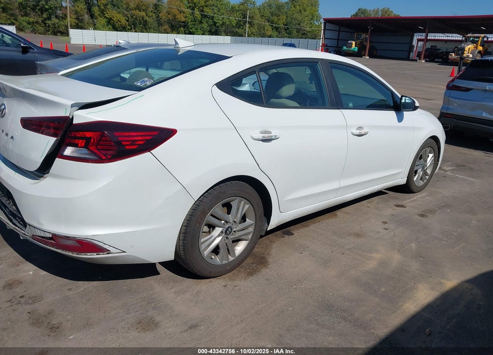2019 HYUNDAI ELANTRA VIN: 5NPD84LF5KH457863