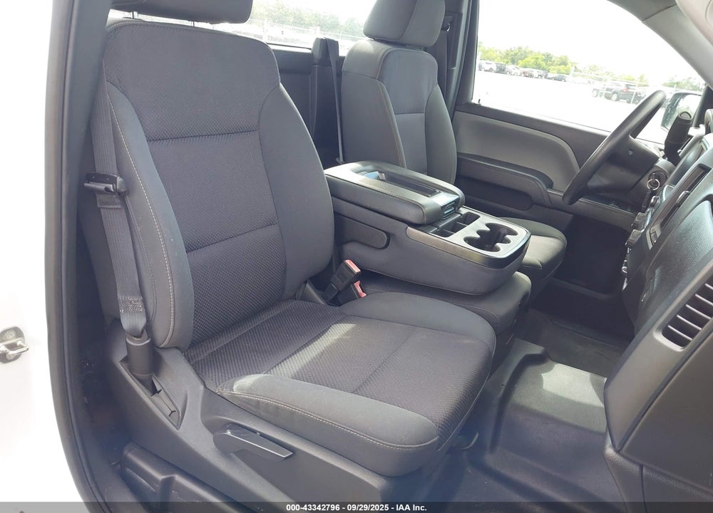 2018 CHEVROLET SILVERADO 1500 WT VIN: 1GCNCNEC8JZ906214
