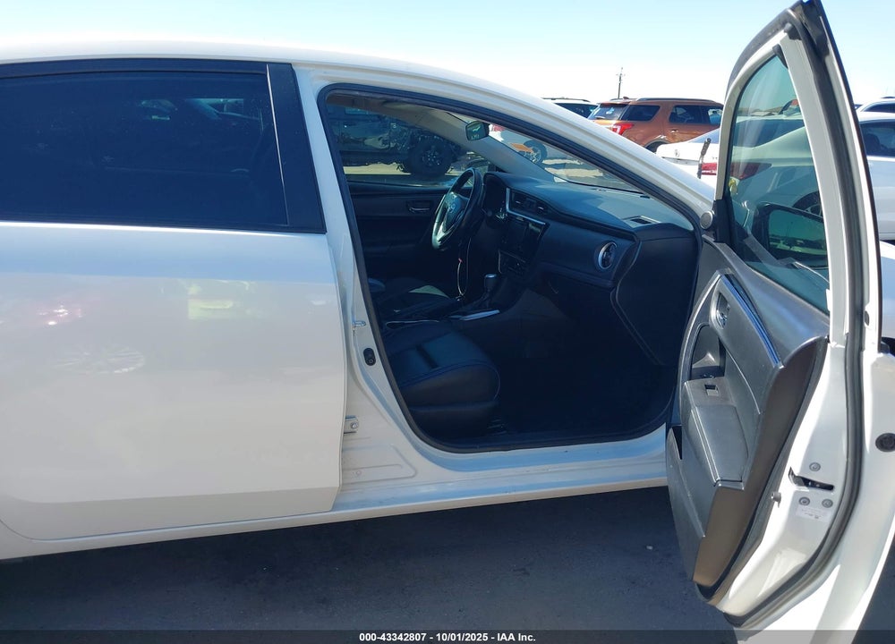 2019 TOYOTA COROLLA VIN: 5YFBURHE3KP887958