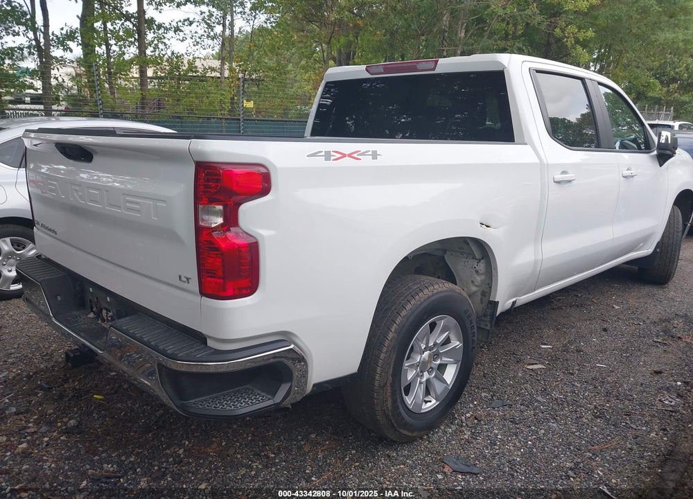 2025 CHEVROLET SILVERADO 1500 4WD STANDARD BED LT VIN: 1GCUKDEDXSZ129831