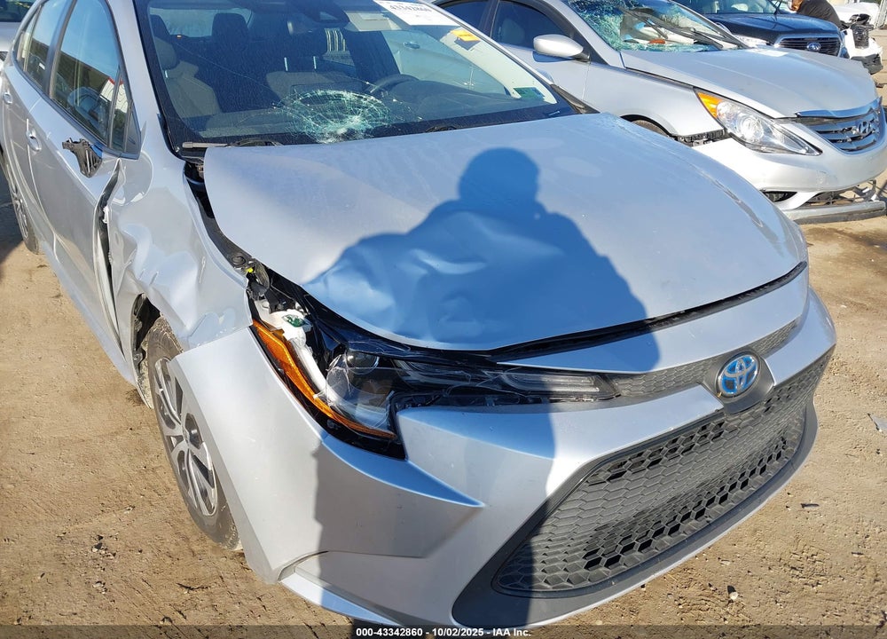 2022 TOYOTA COROLLA HYBRID LE VIN: JTDEAMDE4N3007748