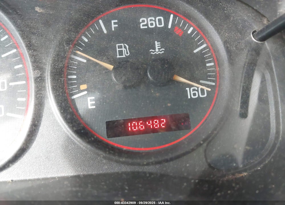 2000 PONTIAC MONTANA M16 VIN: 1GMDX03E9YD113207