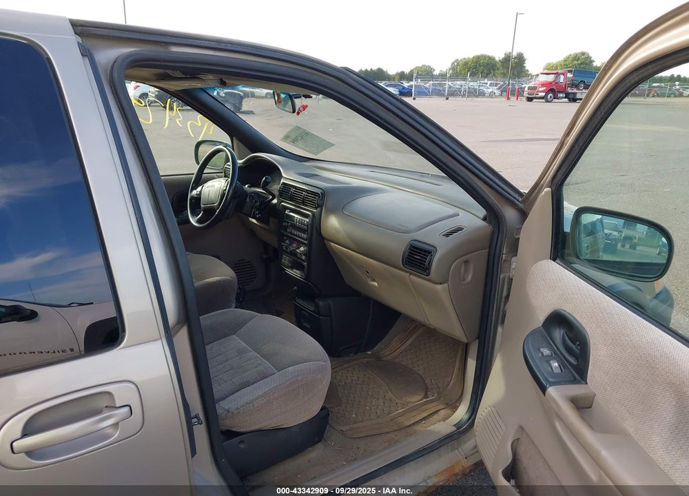 2000 PONTIAC MONTANA M16 VIN: 1GMDX03E9YD113207