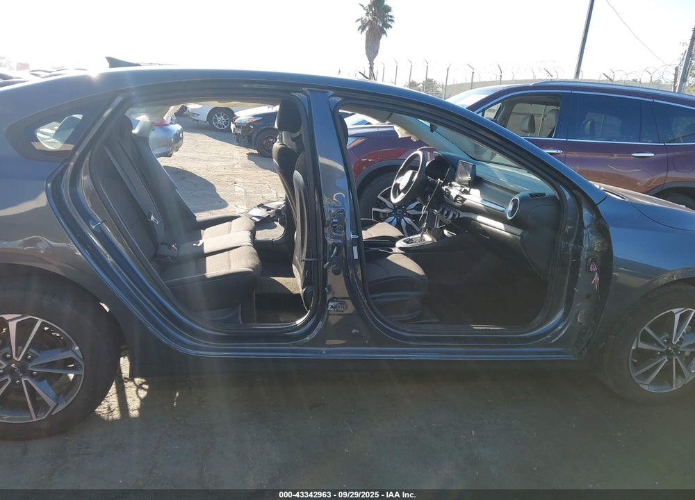 2023 KIA FORTE VIN: 3KPF24AD2PE586053