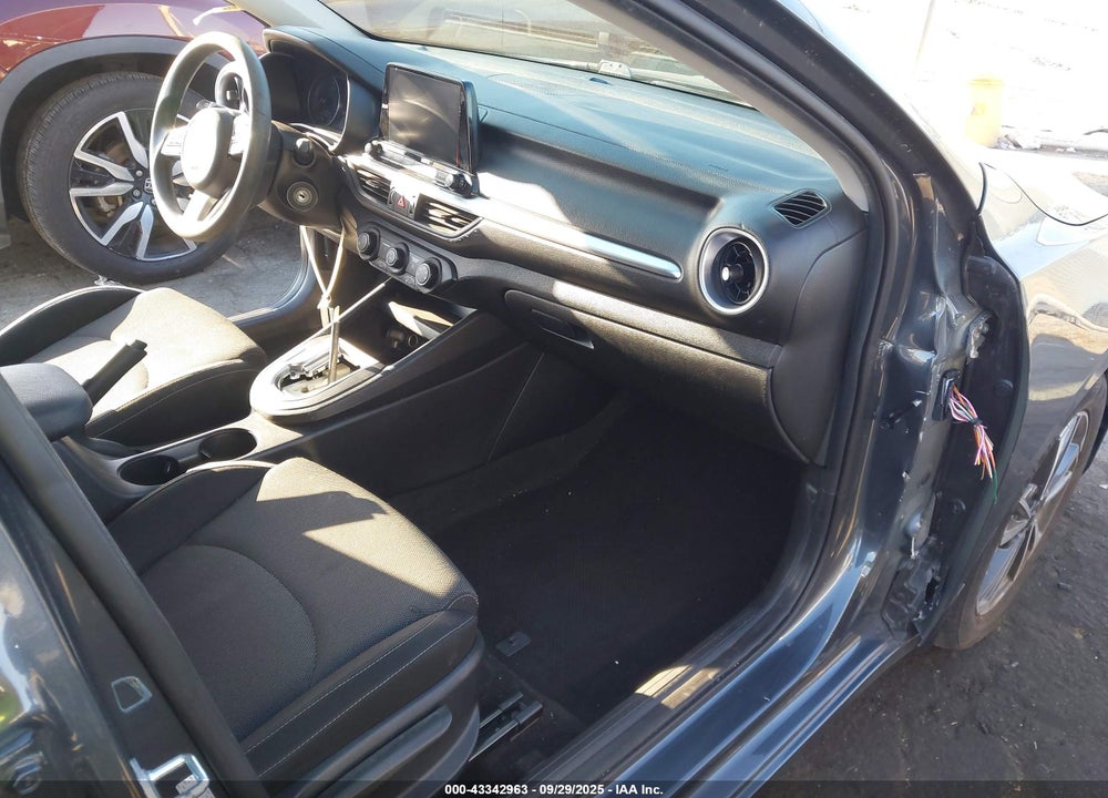 2023 KIA FORTE VIN: 3KPF24AD2PE586053