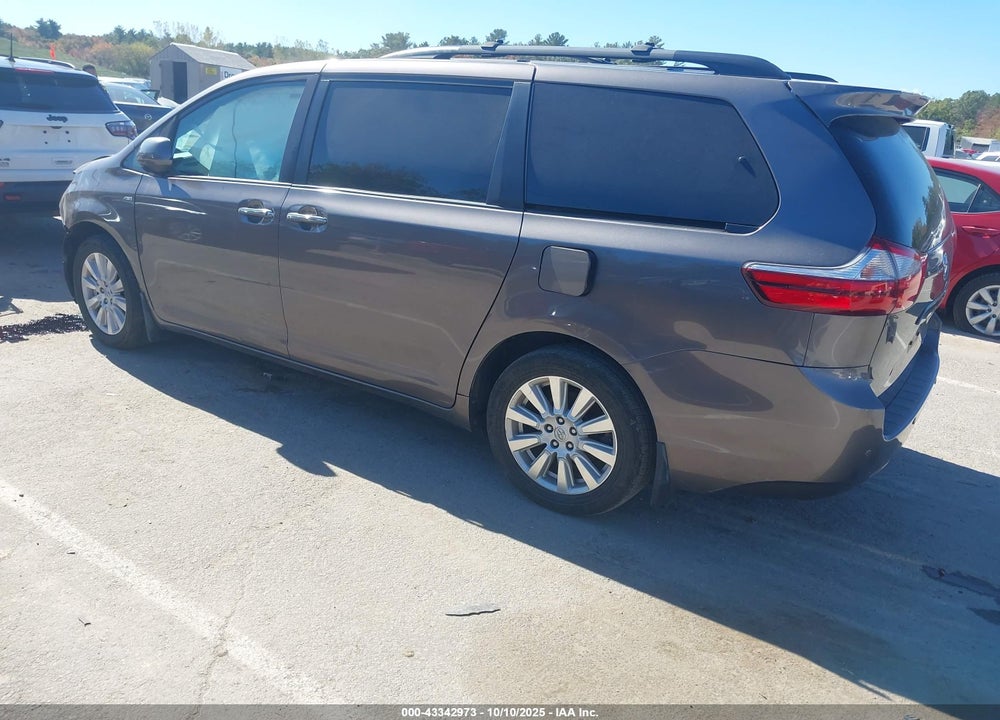 2017 TOYOTA SIENNA XLE PREMIUM 7 PASSENGER VIN: 5TDDZ3DC2HS153596