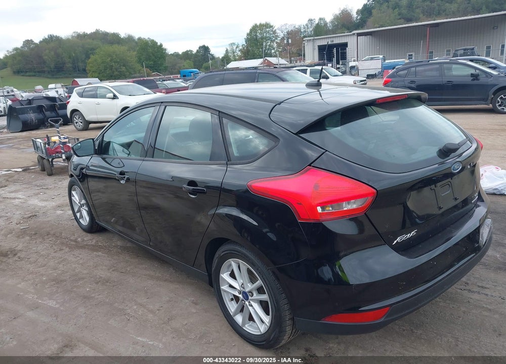2015 FORD FOCUS SE VIN: 1FADP3K27FL288562