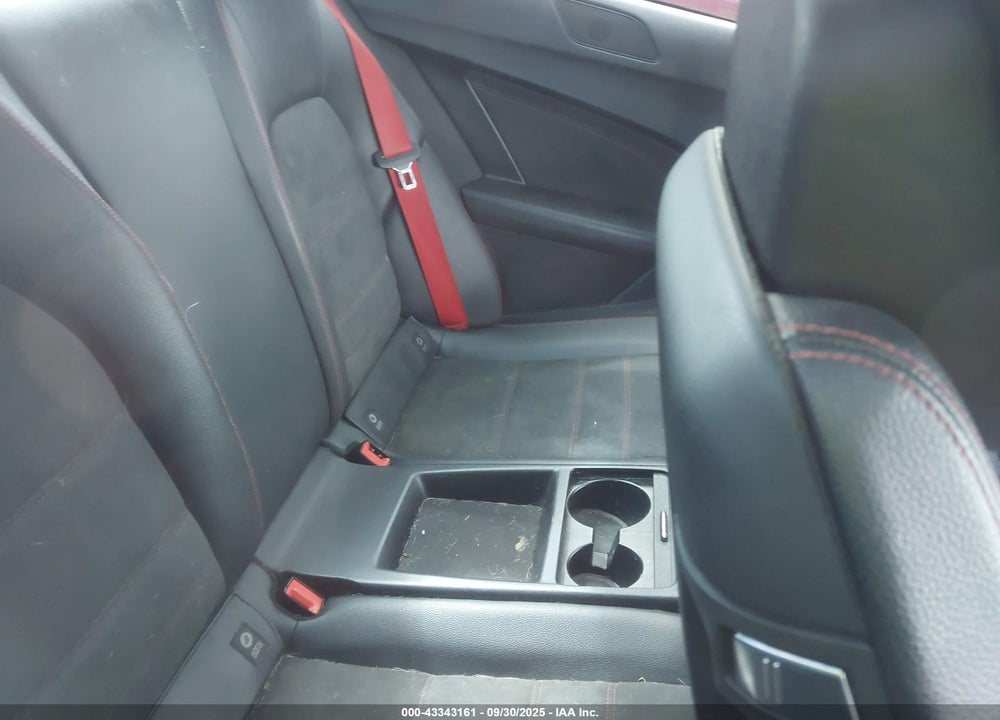 2014 MERCEDES-BENZ C 250 VIN: WDDGJ4HB7EG175844