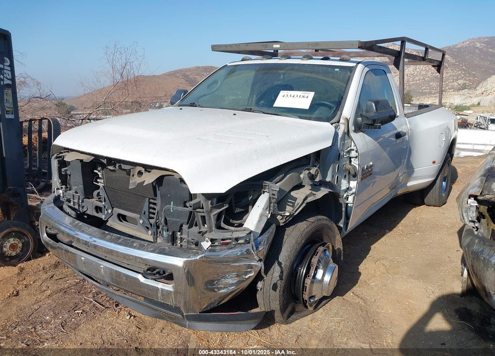 2016 RAM 3500 TRADESMAN VIN: 3C63RPAJ1GG115755