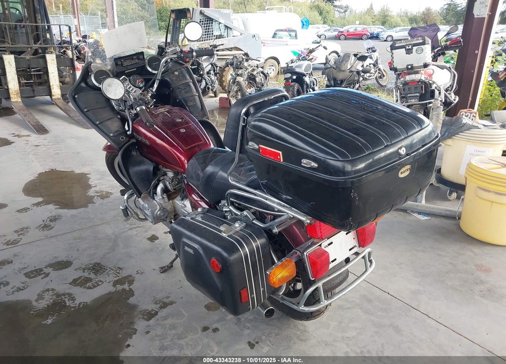1982 HONDA GL1100 VIN: 1HFSC0204CA212918