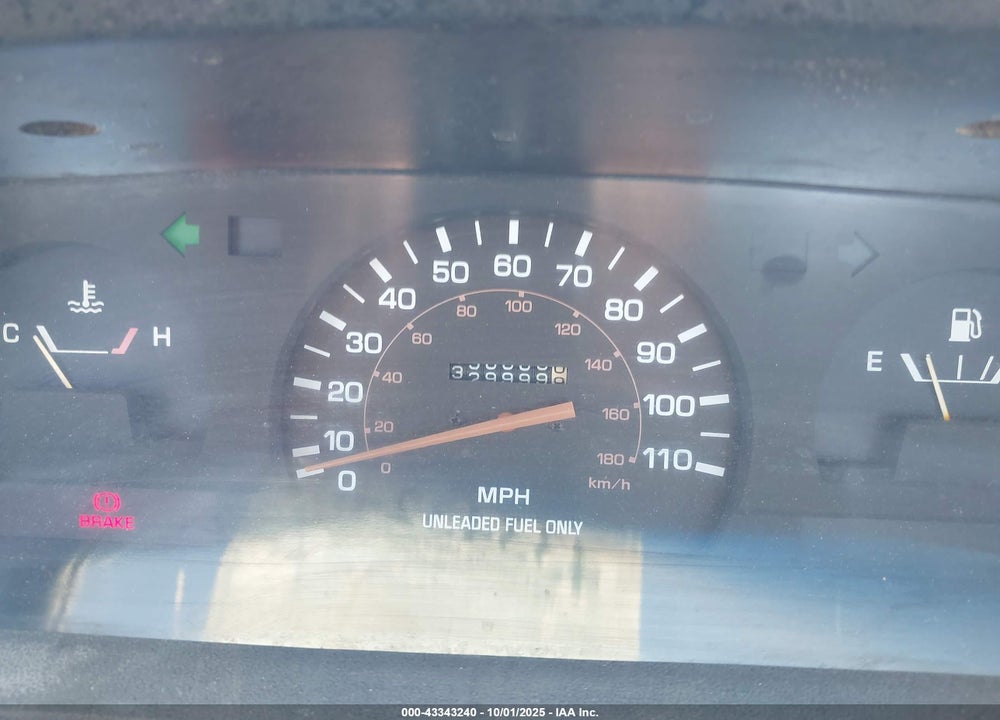 1990 TOYOTA PICKUP 1/2 TON SHORT WHEELBASE VIN: JT4RN81A0L0055843
