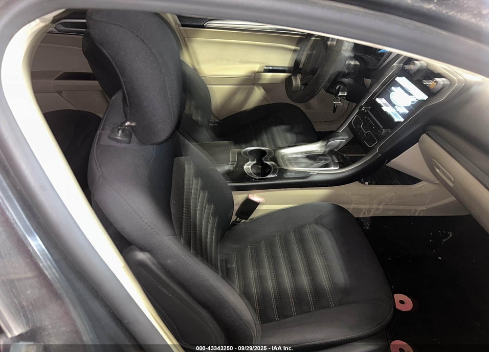 2016 FORD FUSION SE VIN: 3FA6P0H74GR193177