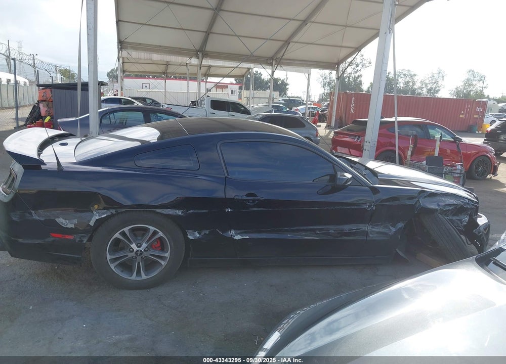 2014 FORD MUSTANG V6 PREMIUM VIN: 1ZVBP8AM1E5285027