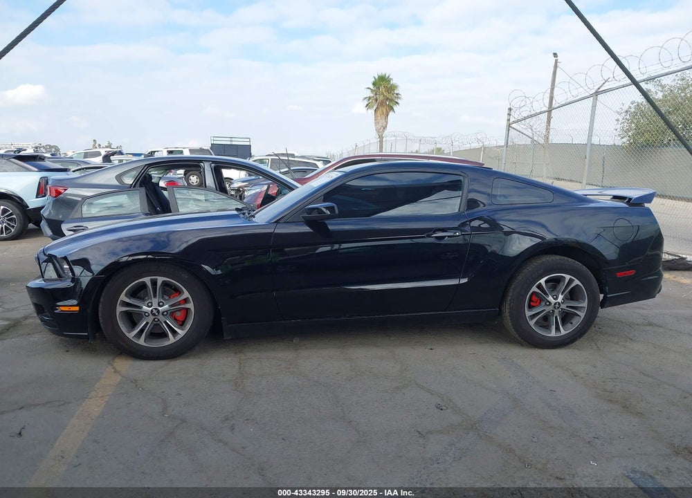 2014 FORD MUSTANG V6 PREMIUM VIN: 1ZVBP8AM1E5285027