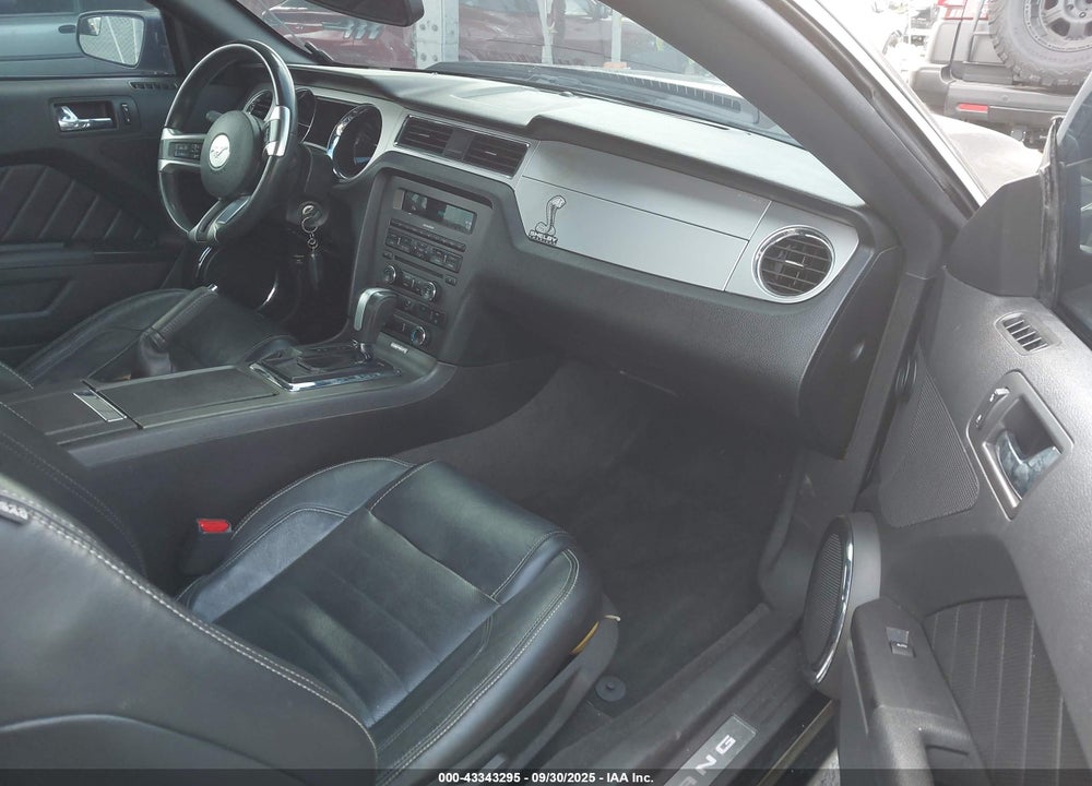2014 FORD MUSTANG V6 PREMIUM VIN: 1ZVBP8AM1E5285027