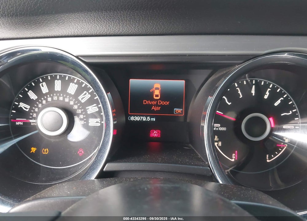 2014 FORD MUSTANG V6 PREMIUM VIN: 1ZVBP8AM1E5285027