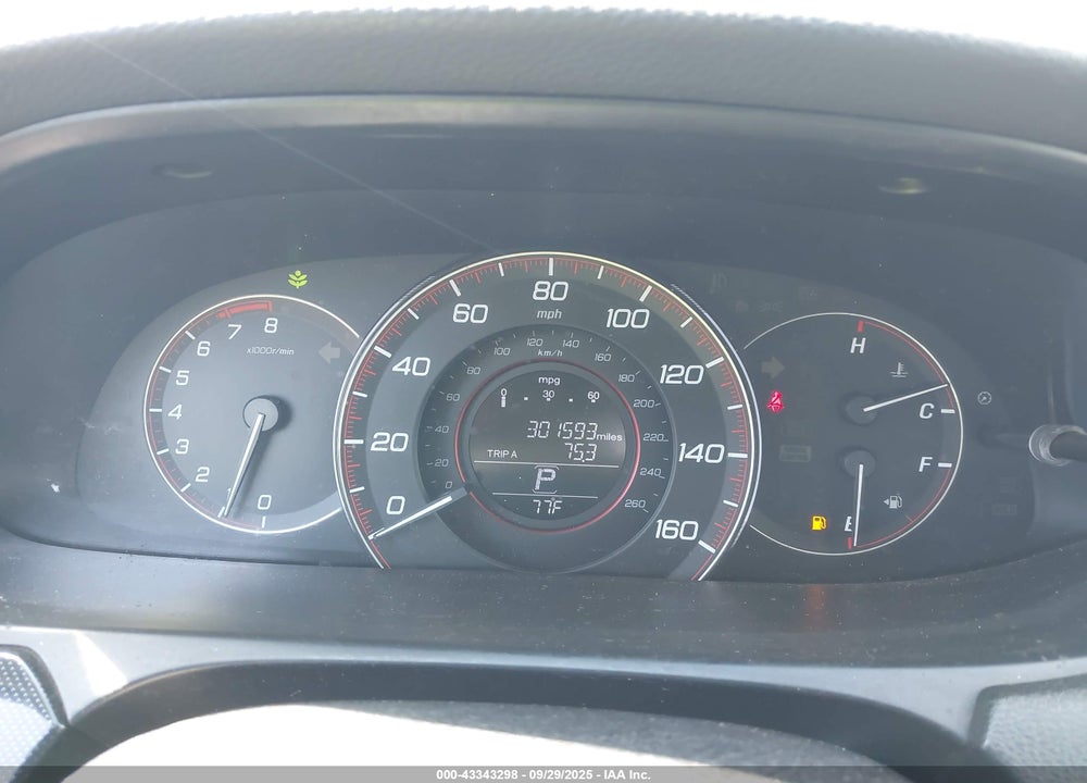 2015 HONDA ACCORD VIN: 1HGCR2F53FA120445