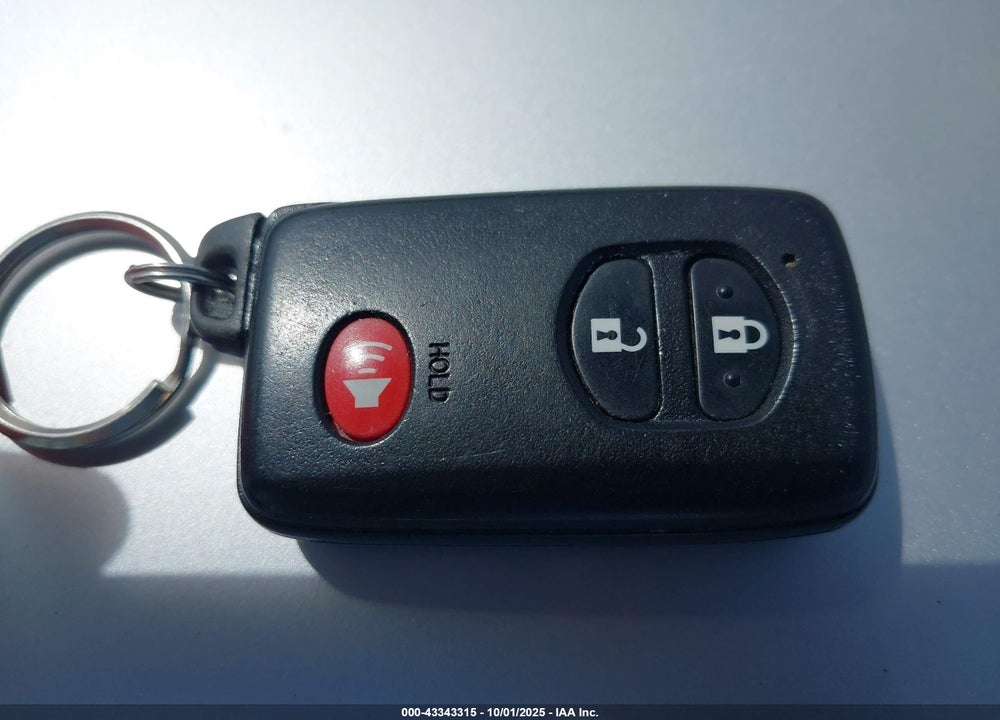 2011 TOYOTA PRIUS TWO VIN: JTDKN3DU5B5324379