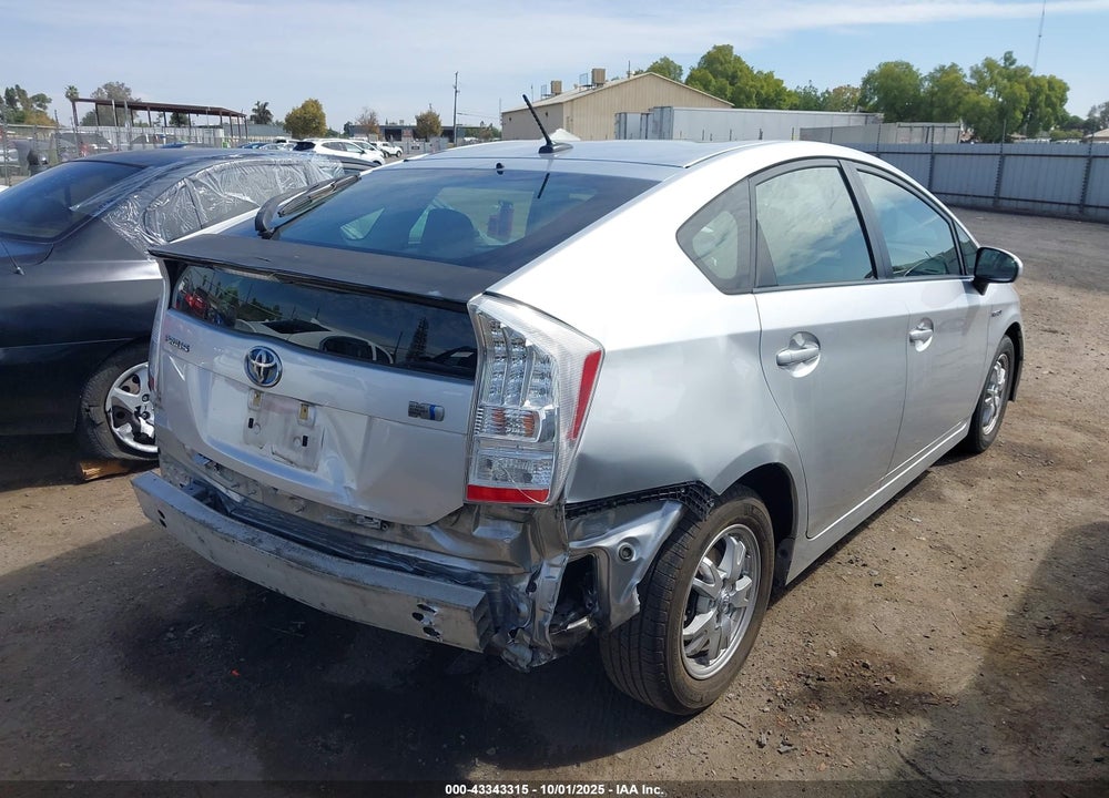 2011 TOYOTA PRIUS TWO VIN: JTDKN3DU5B5324379