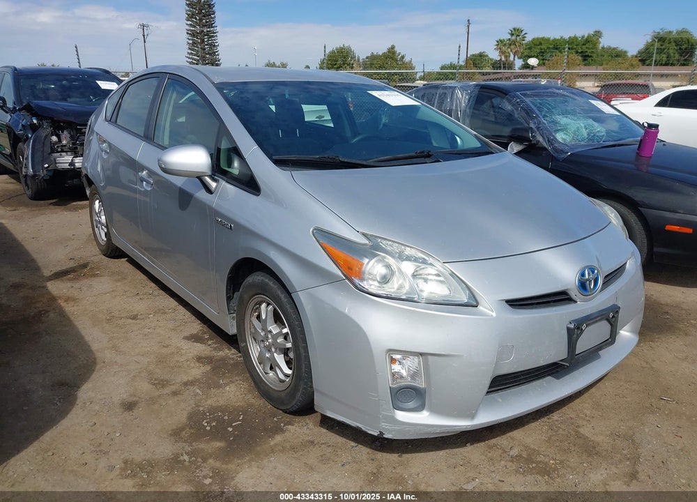 2011 TOYOTA PRIUS TWO VIN: JTDKN3DU5B5324379