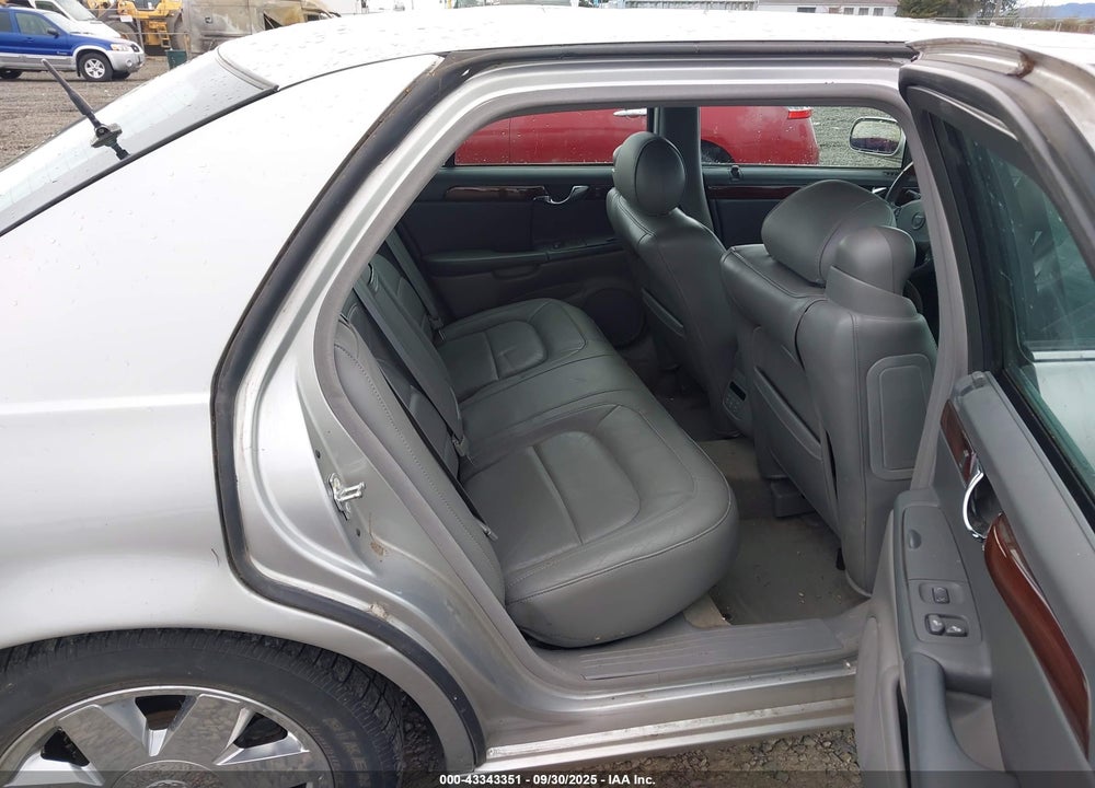 2004 CADILLAC DEVILLE DTS VIN: 1G6KF579X4U238335