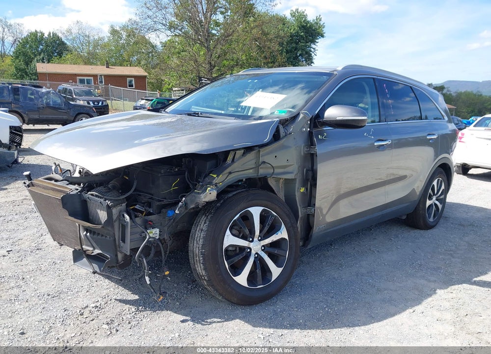2016 KIA SORENTO VIN: 5XYPHDA11GG035205