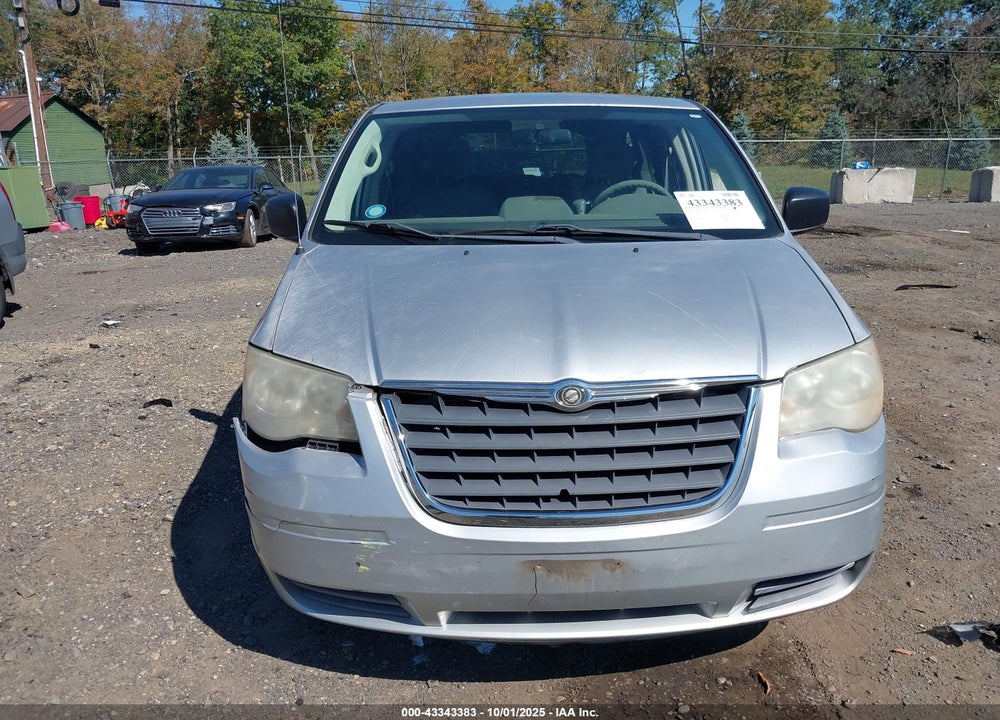2008 CHRYSLER TOWN & COUNTRY LX VIN: 2A8HR44H78R114586