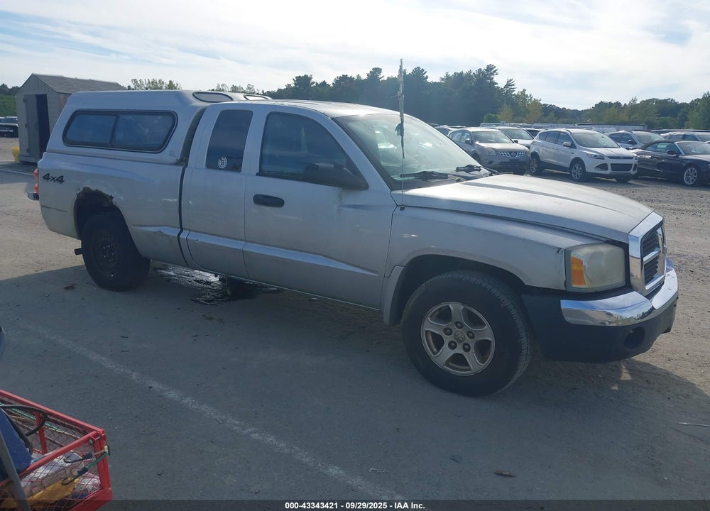 2005 DODGE DAKOTA SLT VIN: 1D7HW42K25S332255