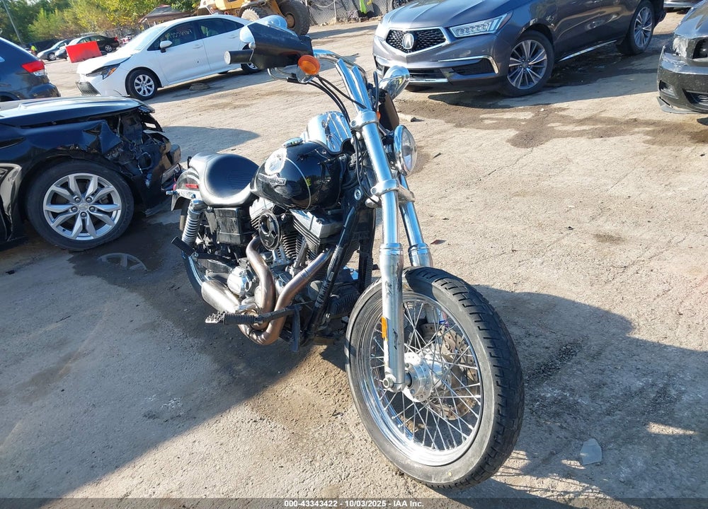 2012 HARLEY-DAVIDSON FXDC DYNA SUPER GLIDE VIN: 1HD1GV41XCC317320