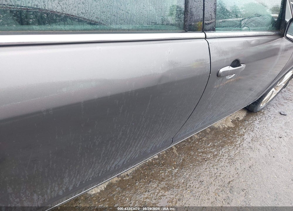 2011 FORD FUSION VIN: 3FAHP0JA6BR303315