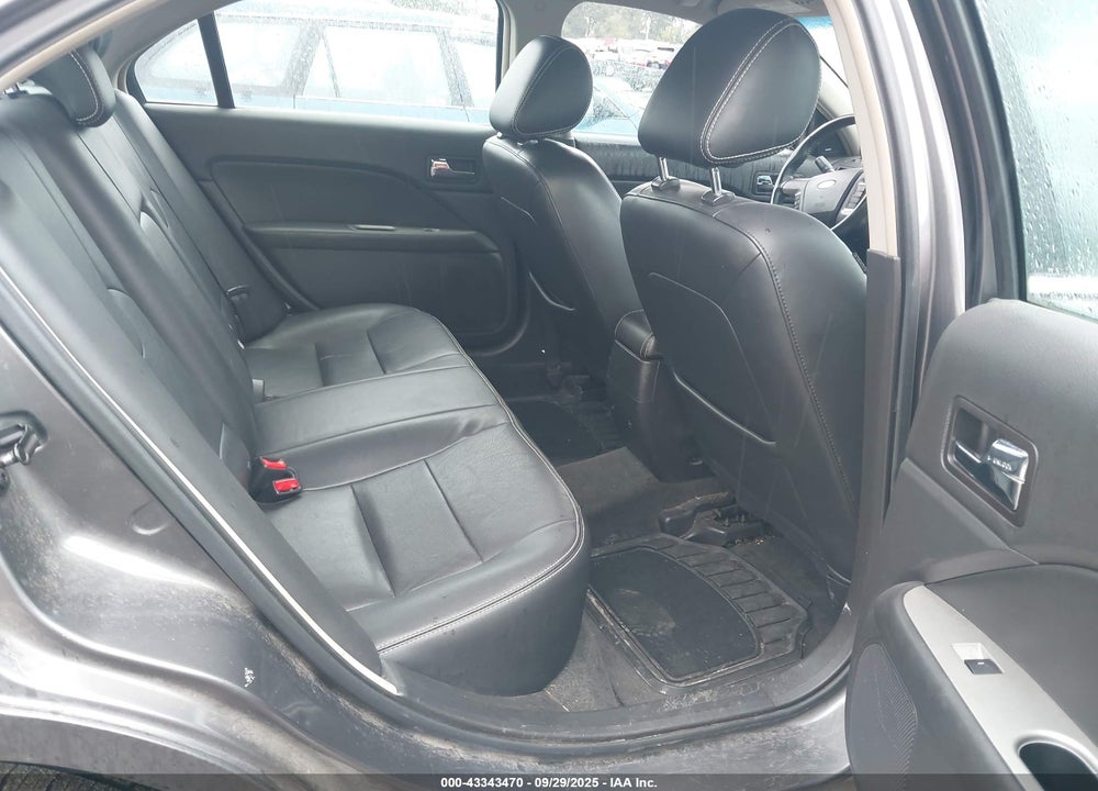 2011 FORD FUSION VIN: 3FAHP0JA6BR303315