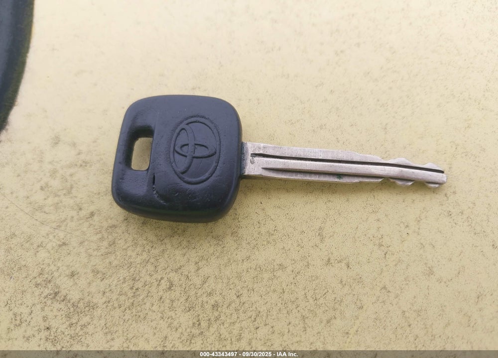 2004 TOYOTA CELICA GT VIN: JTDDR32T640168912