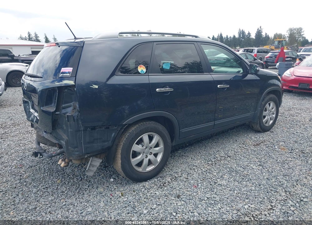 2013 KIA SORENTO VIN: 5XYKT3A60DG382549