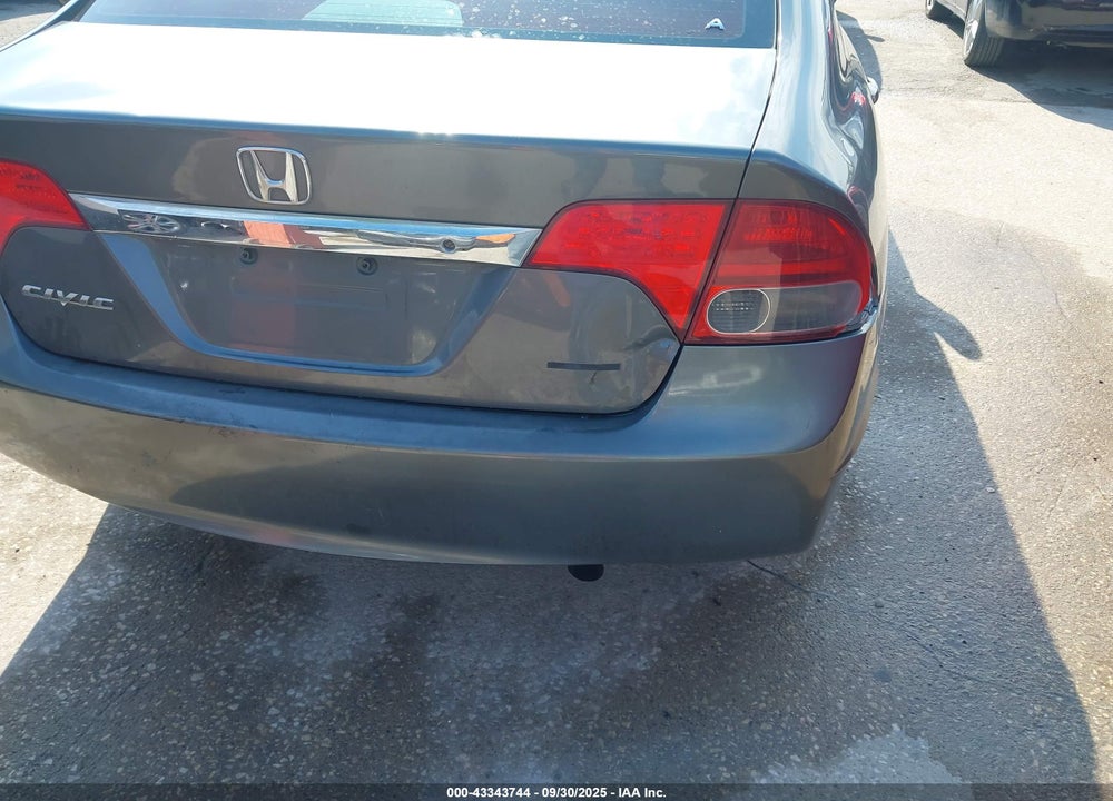 2010 HONDA CIVIC VIN: 19XFA1F58AE080804