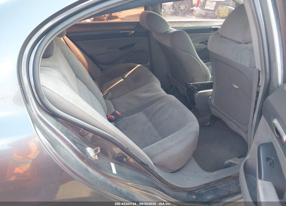 2010 HONDA CIVIC VIN: 19XFA1F58AE080804