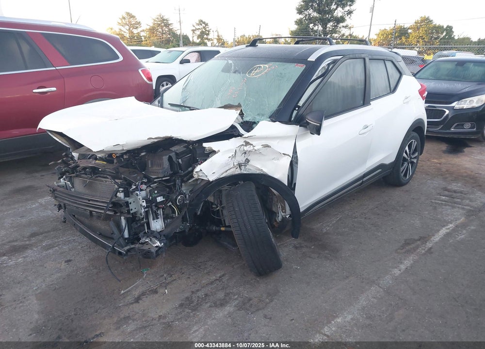 2018 NISSAN KICKS VIN: 3N1CP5CU1JL529551
