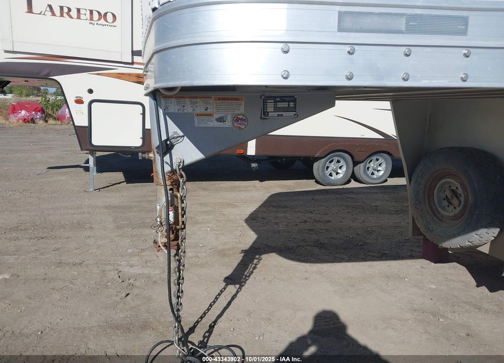 2013 PLATIUNUM TRAILER VIN: 5HMXG1928D1006365