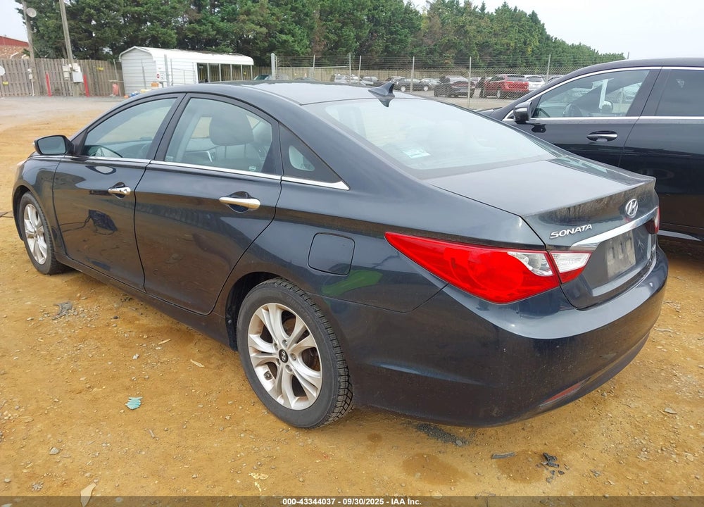 2011 HYUNDAI SONATA VIN: 5NPEC4AC0BH256755