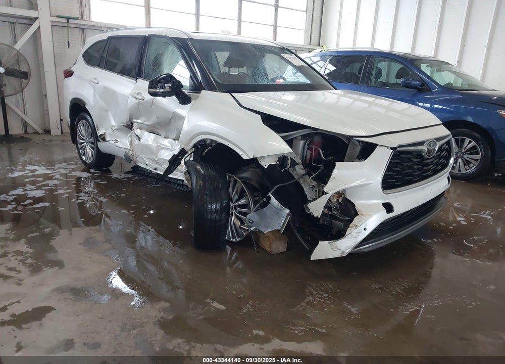 2023 TOYOTA HIGHLANDER PLATINUM VIN: 5TDKDRBH3PS006869