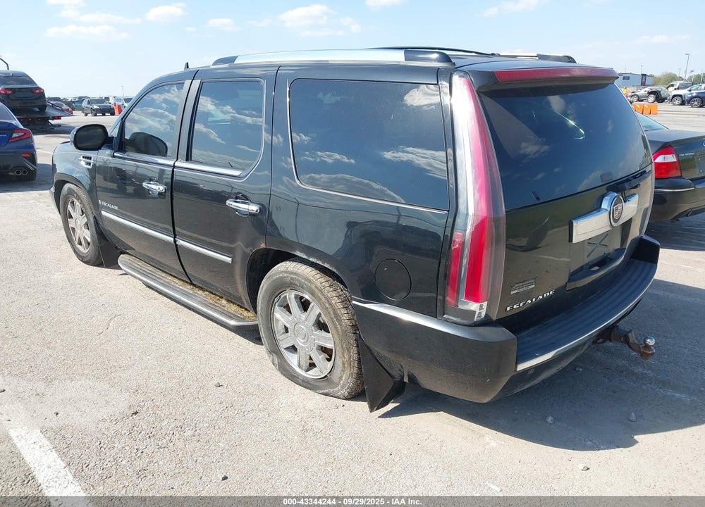 2007 CADILLAC ESCALADE STANDARD VIN: 1GYFK63887R288942