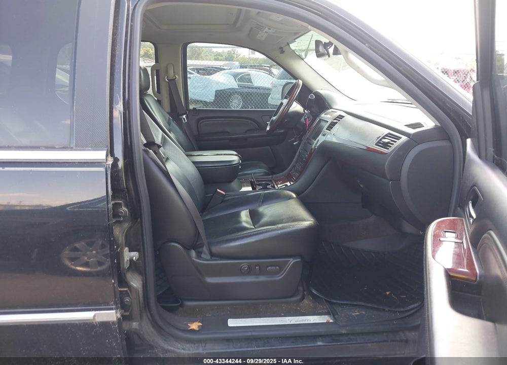 2007 CADILLAC ESCALADE STANDARD VIN: 1GYFK63887R288942