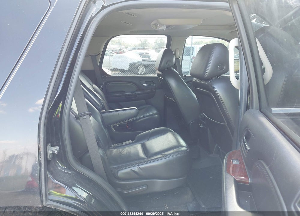 2007 CADILLAC ESCALADE STANDARD VIN: 1GYFK63887R288942