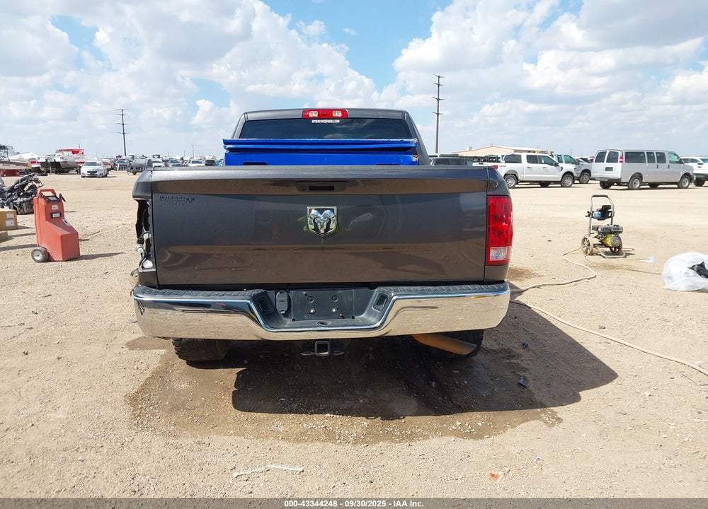 2019 RAM 1500 CLASSIC TRADESMAN 4X2 6'4 BOX VIN: 1C6RR6FT5KS741972