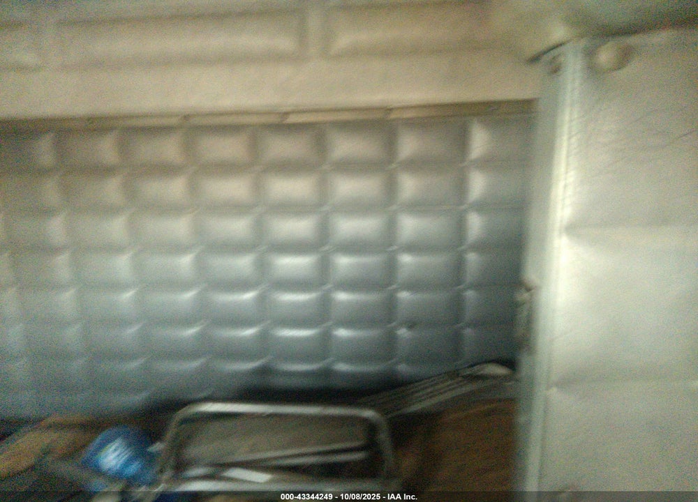 1996 PETERBILT 999 VIN: 1XP5DB9X4TD386827