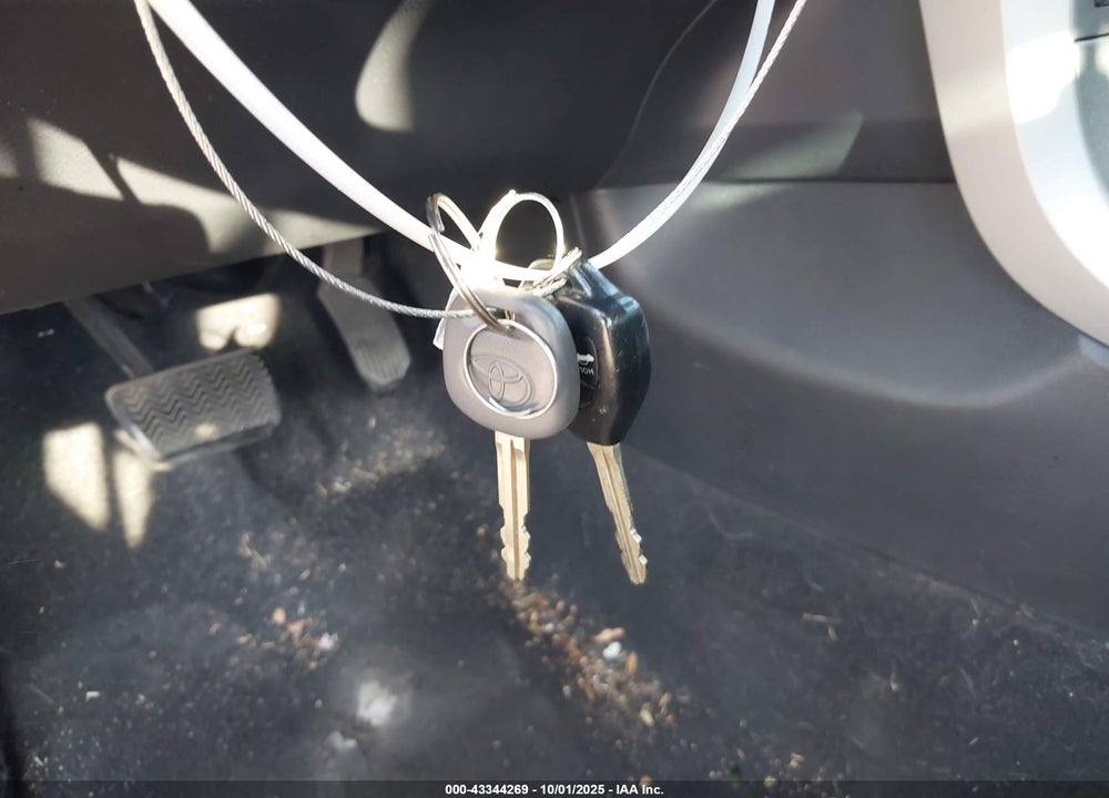 2013 TOYOTA COROLLA VIN: 5YFBU4EE1DP085922