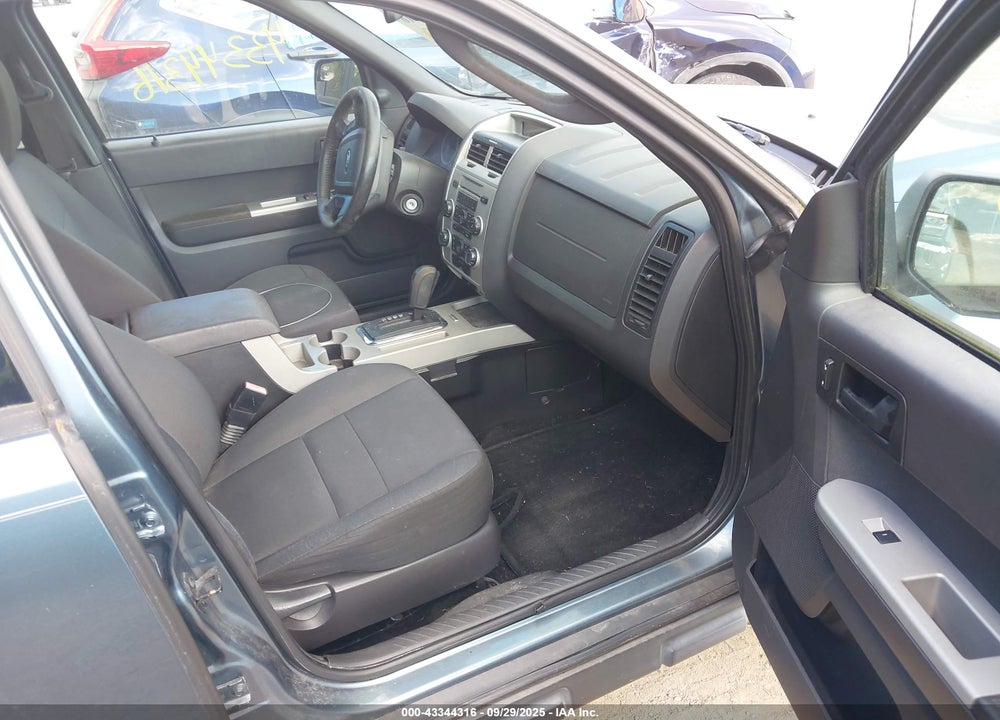 2012 FORD ESCAPE VIN: 1FMCU0DG0CKA93325