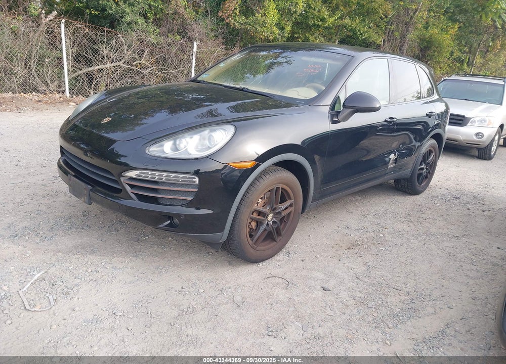 2011 PORSCHE CAYENNE VIN: WP1AB2A2XBLA45750