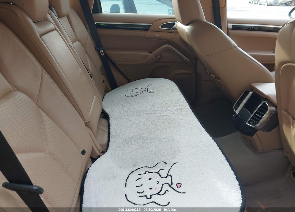 2011 PORSCHE CAYENNE VIN: WP1AB2A2XBLA45750