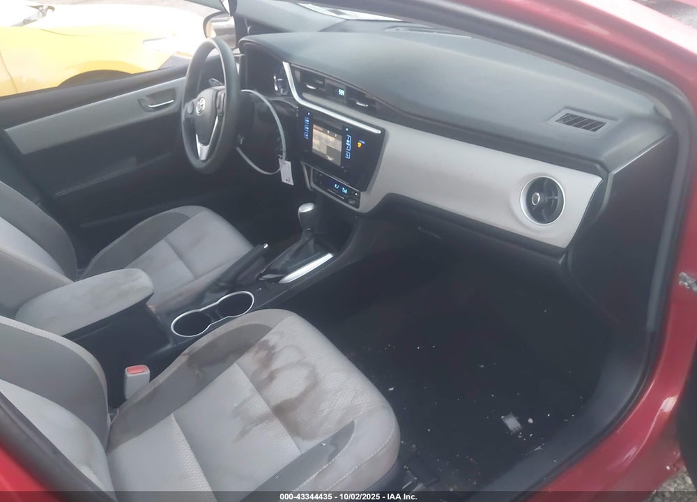 2018 TOYOTA COROLLA VIN: 2T1BURHE6JC028832