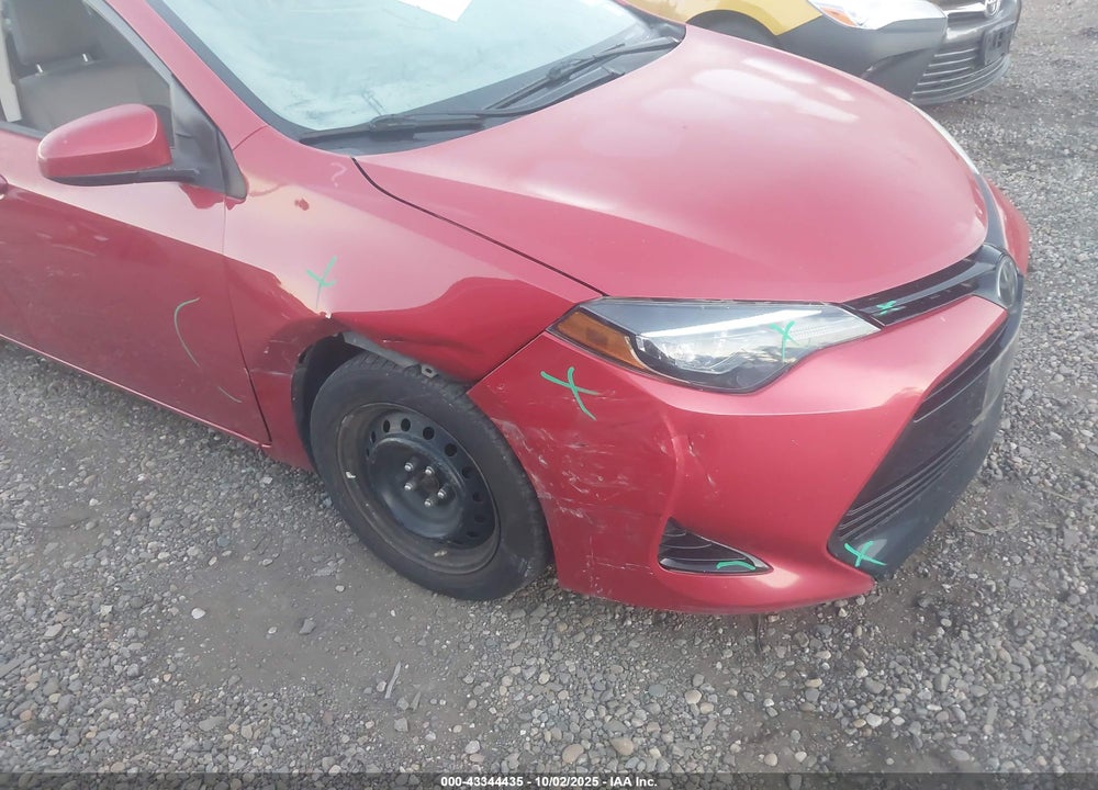 2018 TOYOTA COROLLA VIN: 2T1BURHE6JC028832